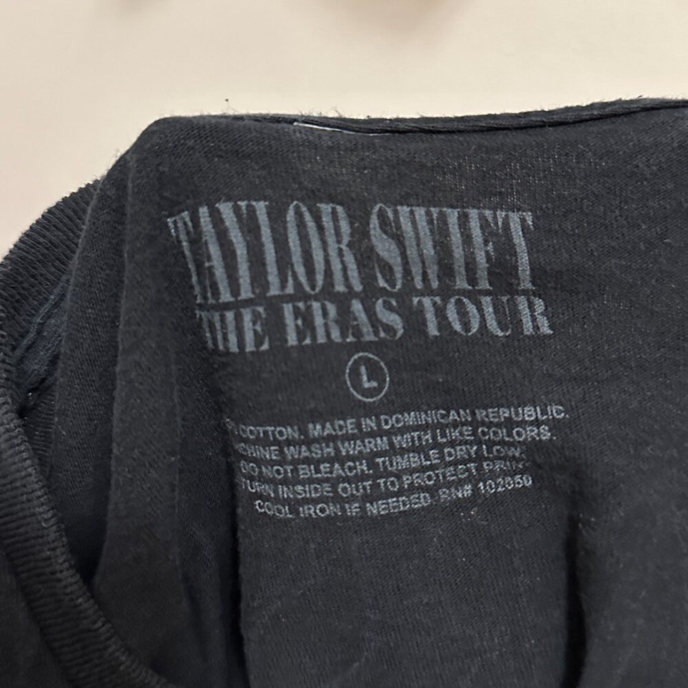 Taylor Swift | The Eras Tour Evermore Era Photo Black T-Shirt Size Large - Picture 4 of 4